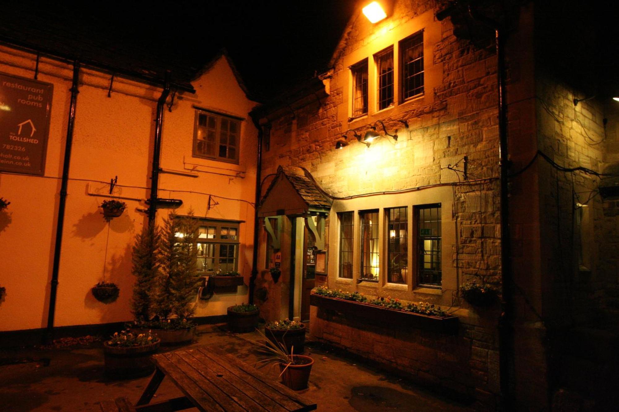 The Tollgate Inn Bradford-On-Avon ภายนอก รูปภาพ